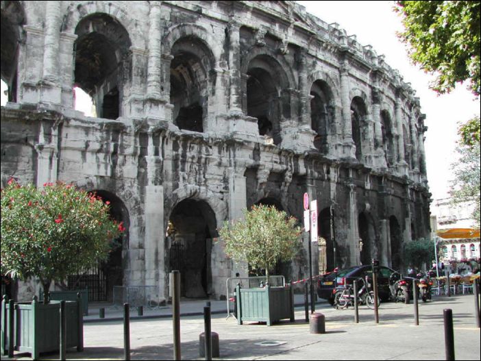 071- les arenes